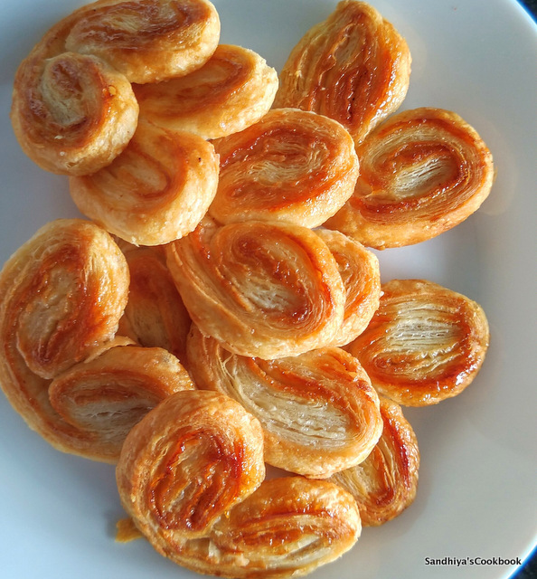 CRISPY GOLDEN PALMIERS
