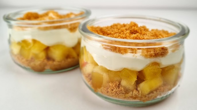 SWEET LAYERS OF APPLE CRUMBLE               VERRINE